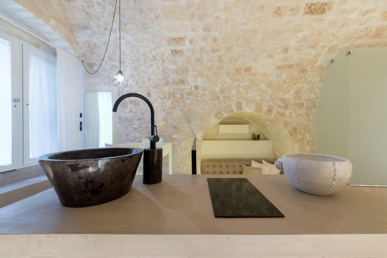 Vittoria Luxury Suite A Ostuni By Wonderful Italy Экстерьер фото
